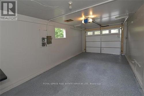 Main - 643 Gayne Boulevard, Burlington, ON - Indoor Photo Showing Garage