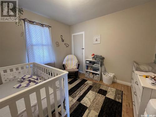 319 4Th Avenue W, Kindersley, SK - Indoor Photo Showing Bedroom