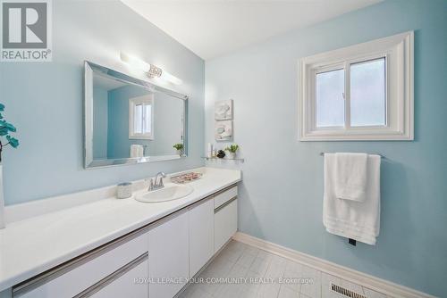 66 Palmerston Drive, Vaughan, ON - Indoor Photo Showing Bathroom