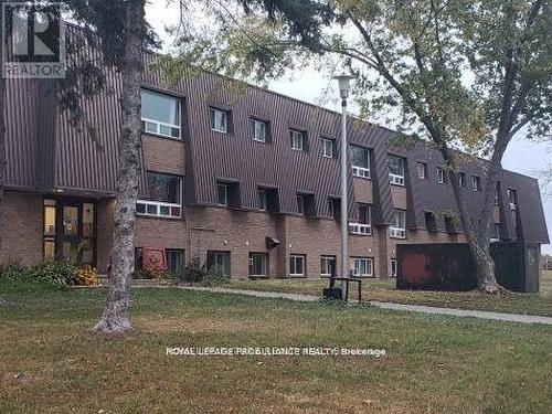 305 - 260 Academy Street, Loyalist (Bath), ON - Outdoor