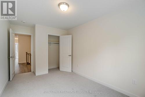 1430 Rose Way, Milton, ON - Indoor Photo Showing Other Room