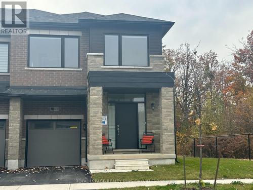 1430 Rose Way, Milton, ON - Outdoor