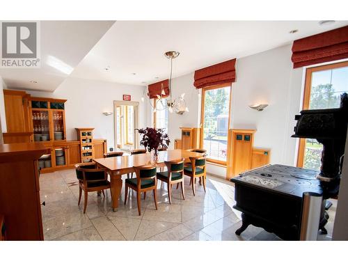 8285 Olson Road, Ta Ta Creek, BC - Indoor Photo Showing Dining Room