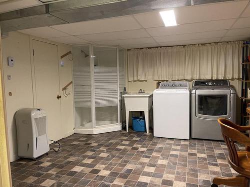 Salle de lavage - 428 Rue Georges-Phaneuf, Saint-Jean-Sur-Richelieu, QC - Indoor Photo Showing Laundry Room