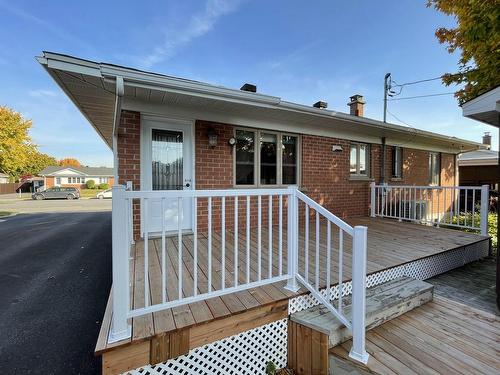 Face arriÃ¨re - 428 Rue Georges-Phaneuf, Saint-Jean-Sur-Richelieu, QC - Outdoor With Deck Patio Veranda With Exterior