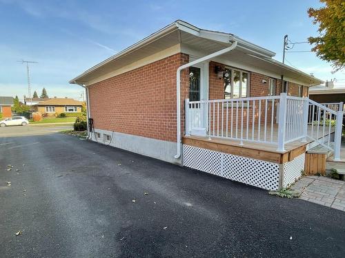 Cour - 428 Rue Georges-Phaneuf, Saint-Jean-Sur-Richelieu, QC - Outdoor With Deck Patio Veranda With Exterior