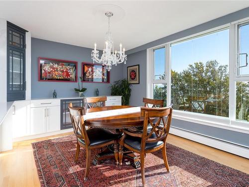 302-670 Dallas Rd, Victoria, BC - Indoor Photo Showing Dining Room