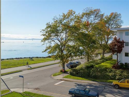 302-670 Dallas Rd, Victoria, BC - Outdoor With Body Of Water With View