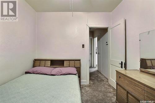 2105 Wallace Street, Regina, SK - Indoor Photo Showing Bedroom