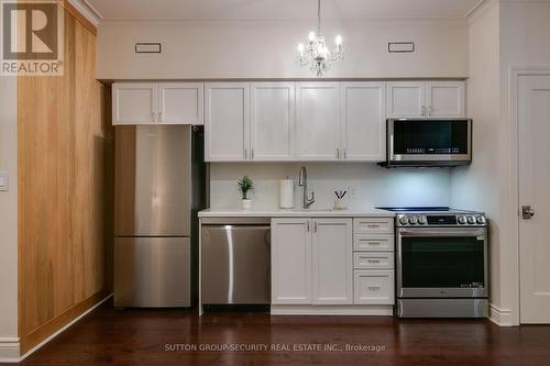 409 - 73 Richmond Street W, Toronto, ON - Indoor Photo Showing Kitchen With Stainless Steel Kitchen