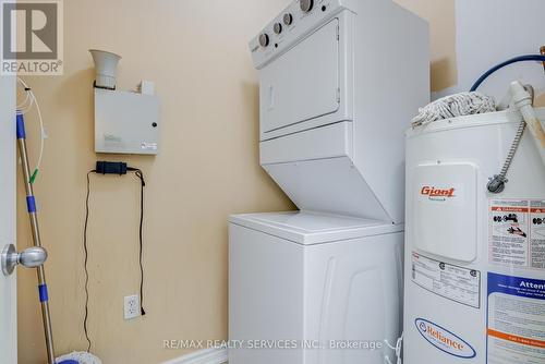 105 - 5070 Fairview Street, Burlington, ON - Indoor Photo Showing Laundry Room