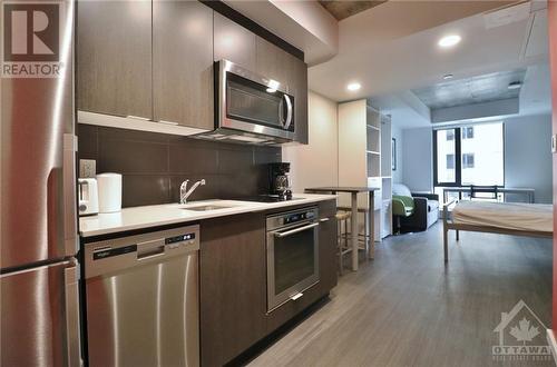 105 Champagne Avenue S Unit#2308, Ottawa, ON - Indoor Photo Showing Kitchen With Stainless Steel Kitchen With Upgraded Kitchen