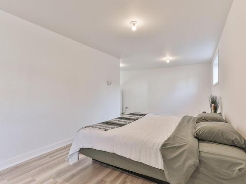 Chambre Ã Â coucher - 121 Rue Des Lavandes, Lavaltrie, QC - Indoor Photo Showing Bedroom