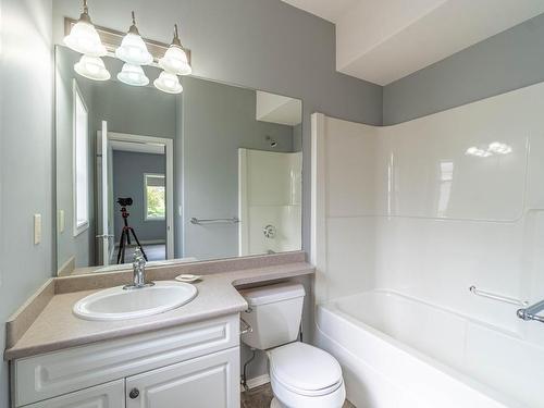 217 Sagewood Drive, Kamloops, BC - Indoor Photo Showing Bathroom