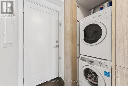 601 - 50 Charles Street E, Toronto, ON - Indoor Photo Showing Laundry Room