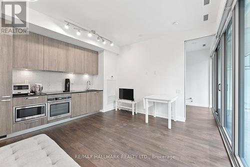 601 - 50 Charles Street E, Toronto, ON - Indoor Photo Showing Kitchen With Upgraded Kitchen