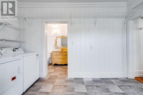 20 Division Street South, Kingsville, ON - Indoor Photo Showing Laundry Room