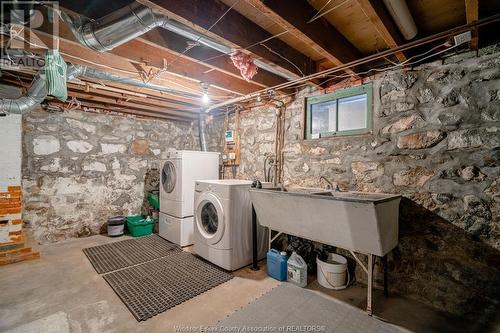 20 Division Street South, Kingsville, ON - Indoor Photo Showing Laundry Room