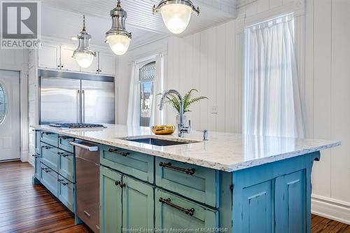 20 Division Street South, Kingsville, ON - Indoor Photo Showing Kitchen With Upgraded Kitchen