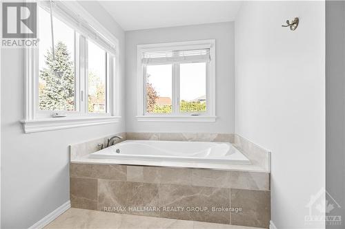 124 Sai Crescent, Ottawa, ON - Indoor Photo Showing Bathroom