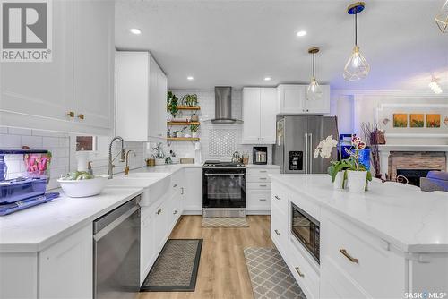 438 Charlebois Terrace, Saskatoon, SK - Indoor Photo Showing Kitchen With Upgraded Kitchen