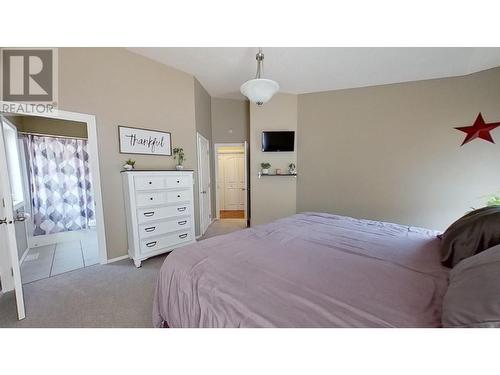 9607 113 Avenue, Fort St. John, BC - Indoor Photo Showing Bedroom