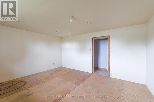 3991 Wallace Point Road, Otonabee-South Monaghan, ON - Indoor Photo Showing Other Room