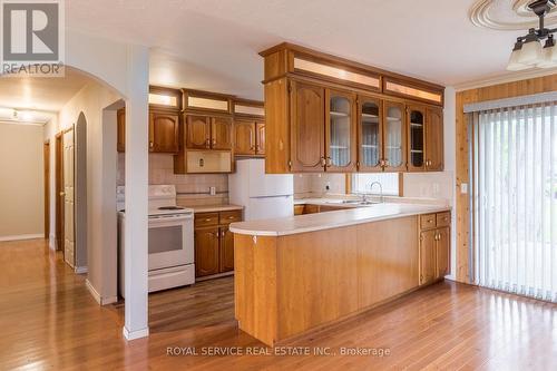 3991 Wallace Point Road, Otonabee-South Monaghan, ON - Indoor Photo Showing Kitchen