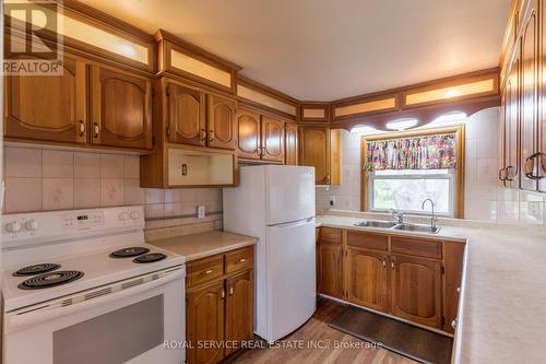 3991 Wallace Point Road, Otonabee-South Monaghan, ON - Indoor Photo Showing Kitchen With Double Sink