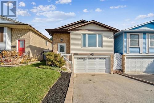 2326 Malcolm Crescent, Burlington, ON - Outdoor