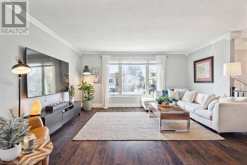 2326 Malcolm Crescent, Burlington, ON - Indoor Photo Showing Living Room