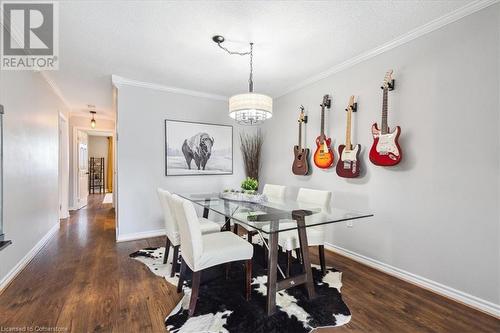 2326 Malcolm Crescent, Burlington, ON - Indoor Photo Showing Dining Room