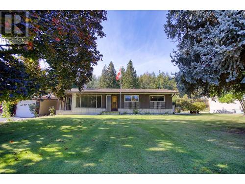 2108 10Th Avenue, Castlegar, BC - Outdoor With Deck Patio Veranda