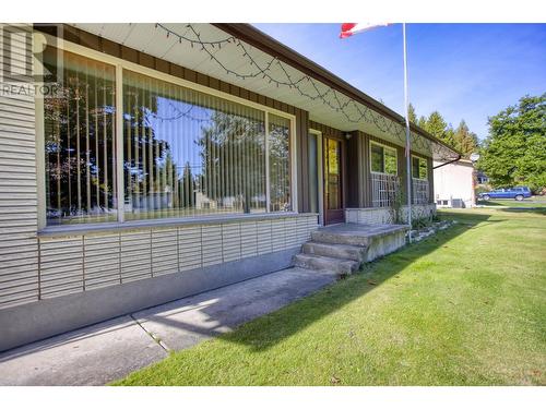 2108 10Th Avenue, Castlegar, BC - Outdoor With Deck Patio Veranda