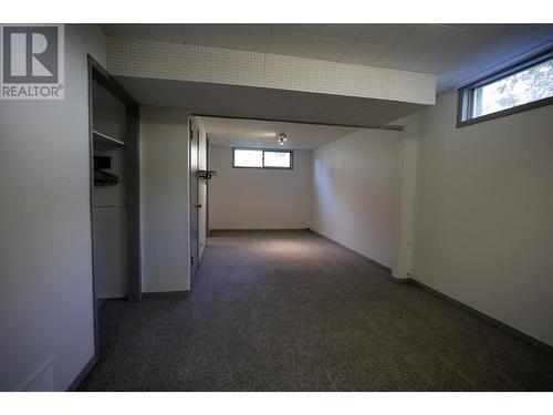 2108 10Th Avenue, Castlegar, BC - Indoor Photo Showing Basement