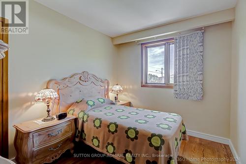 2 Romfield Drive, Toronto, ON - Indoor Photo Showing Bedroom