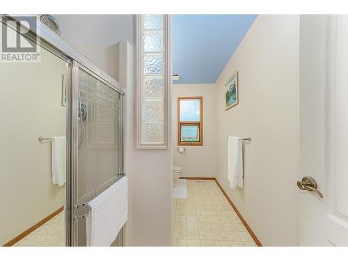 3461 30 Street Ne, Salmon Arm, BC - Indoor Photo Showing Other Room