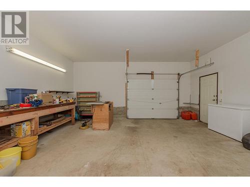 3461 30 Street Ne, Salmon Arm, BC - Indoor Photo Showing Garage