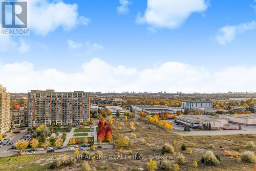 1762 - 23 Cox Boulevard, Markham, ON - Outdoor With View