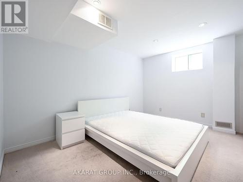 1181 Glenashton Drive, Oakville, ON - Indoor Photo Showing Bedroom