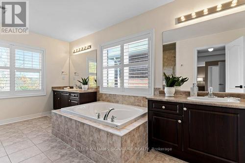 358 Malboeuf Court, Milton, ON - Indoor Photo Showing Bathroom