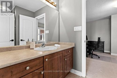 358 Malboeuf Court, Milton, ON - Indoor Photo Showing Bathroom