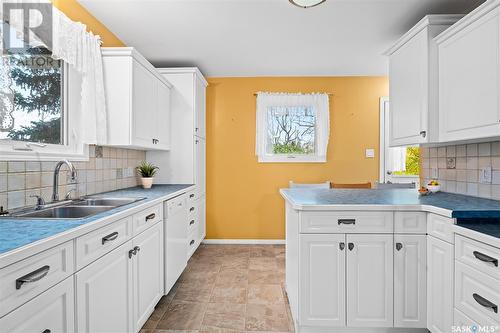 124 2Nd Avenue, Mortlach, SK - Indoor Photo Showing Kitchen With Double Sink