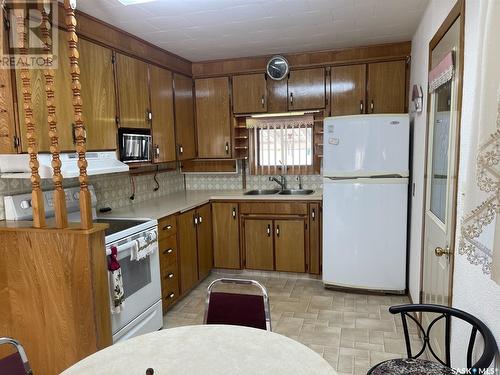 58 Helena Street, Prud'Homme, SK - Indoor Photo Showing Kitchen With Double Sink