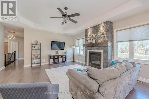 27 Houben Crescent, Oro-Medonte, ON - Indoor Photo Showing Living Room With Fireplace