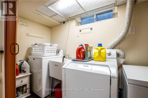 29 Abbington Drive, Hamilton, ON - Indoor Photo Showing Laundry Room