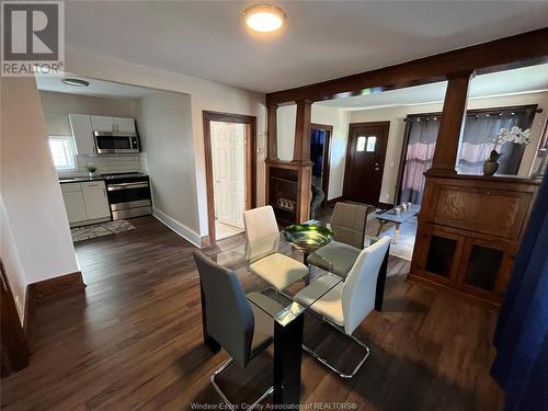 1106 Moy, Windsor, ON - Indoor Photo Showing Dining Room