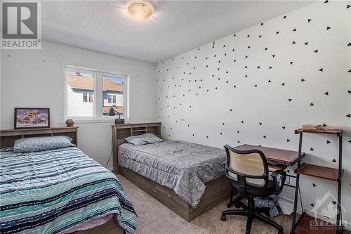 275 Rolling Meadow Crescent, Ottawa, ON - Indoor Photo Showing Bedroom