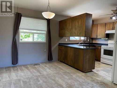 5316 Willow Road, Fort Nelson, BC - Indoor Photo Showing Kitchen