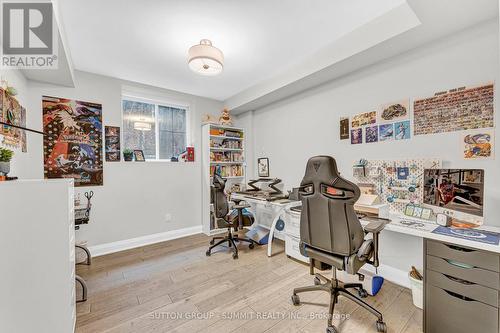 31 Oakwood Avenue N, Mississauga, ON - Indoor Photo Showing Office